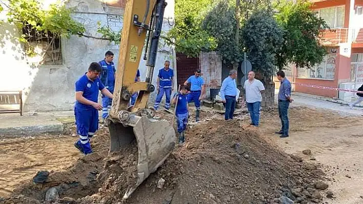 Beydağ'da yol çalışmaları devam ediyor