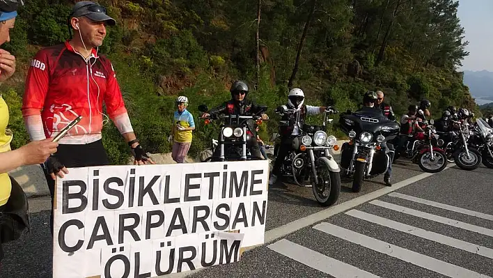 Bisikletçiler kaybettikleri arkadaşları için bir araya geldi