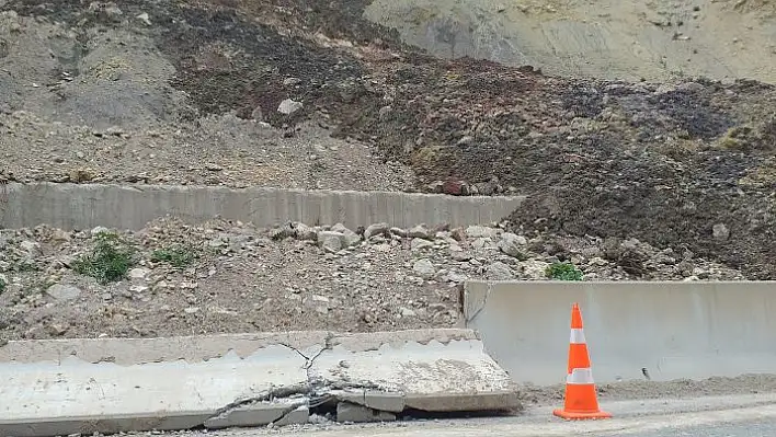 Bolu'da Ankara istikameti trafiğe kapatıldı