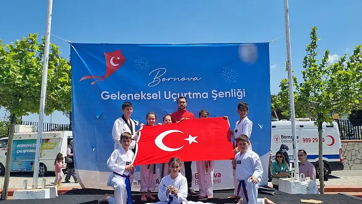 Bornova'da uçurtma şenliği!