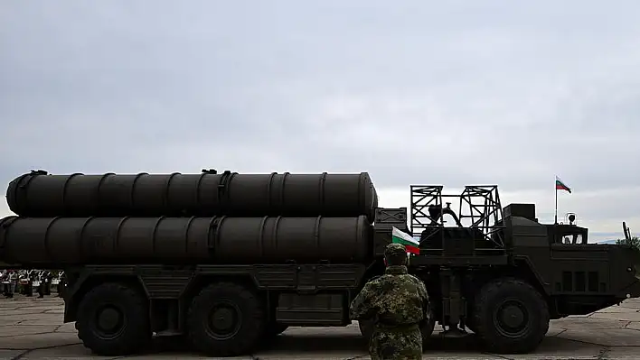 Bulgaristan, defolu S-300 füzelerini Ukrayna'ya gönderme kararı aldı