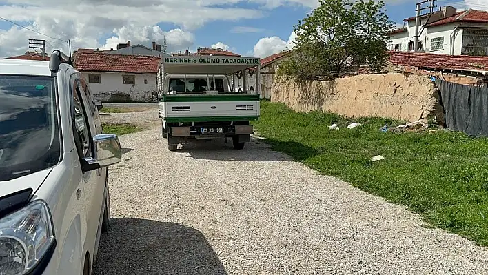 Çay içmek için çıkan adam ölü bulundu