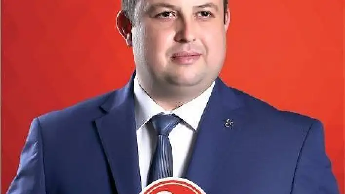 CEYHUN KINLI'DAN BAYRAK ÇIKIŞI