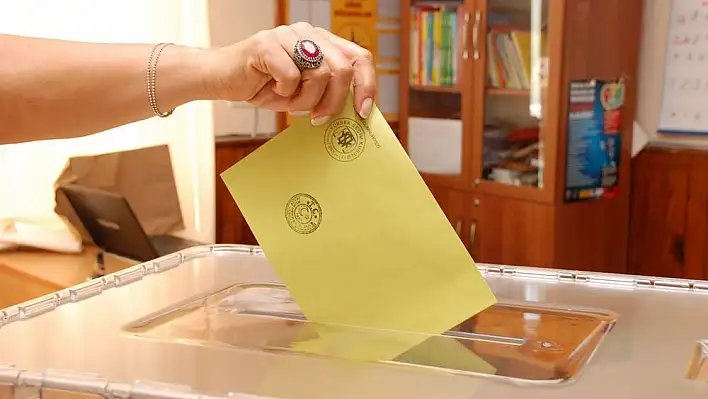 CHP depremzedelerin oyları için kolları sıvadı