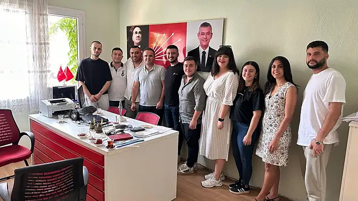 Chp Efes Selçuk Gençlik Kollarından Kıraz'a Ziyaret 