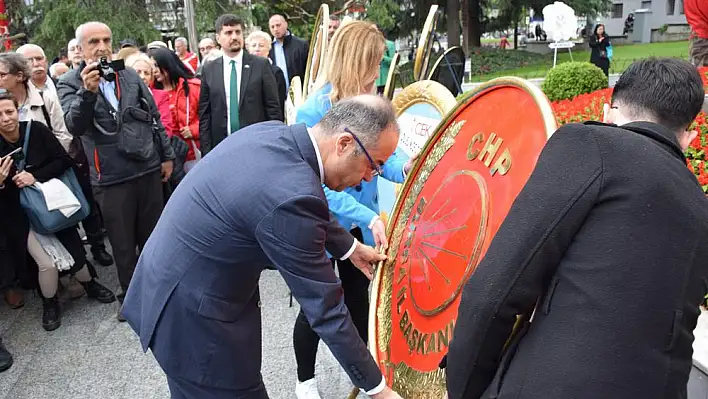 CHP'li Başkan Özkan: 'En karanlık gecede dahi, yanan umut ışığıdır'