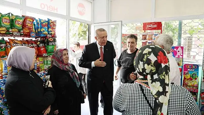 Cumhurbaşkanı Erdoğan, Üsküdar’da vatandaşlarla sohbet etti