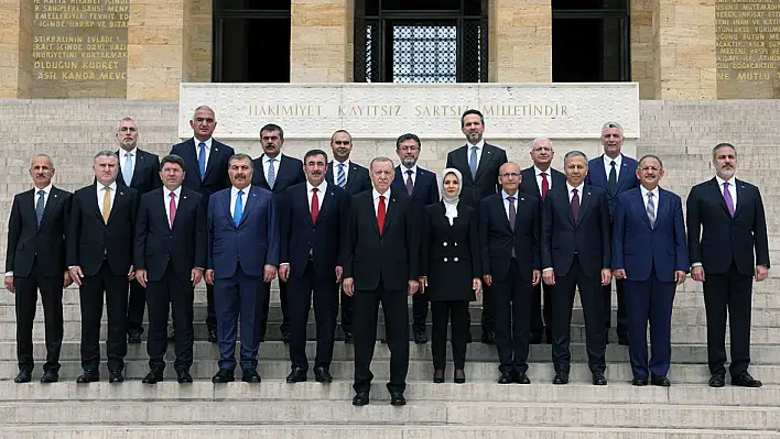 Cumhurbaşkanlığı Kabinesi Anıtkabir'i ziyaret etti