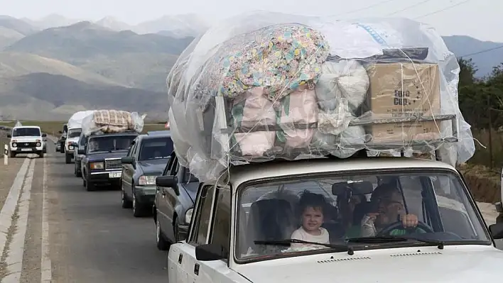 Dağlık Karabağ'dan Ermenistan'a geçenlerin sayısı 100 bini aştı