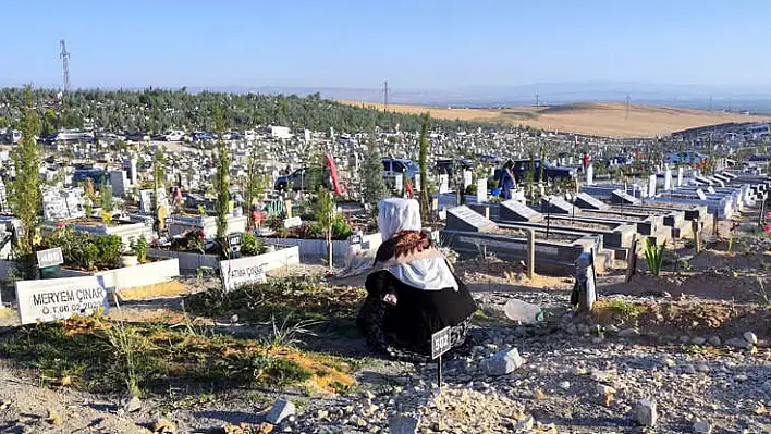Depremzedeler için en acı bayram