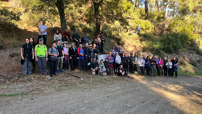 Efe Dağcılık'tan Akdaş Vadisi'nde 45 Sporcuyla Doğa Yürüyüşü