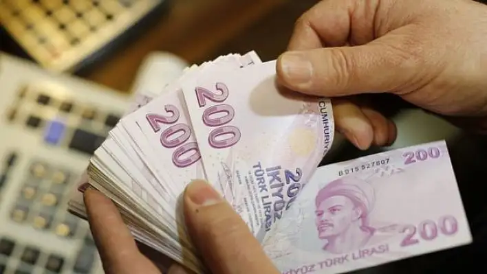Emeklilerin ikramiye ve maaşları bugün ödeniyor