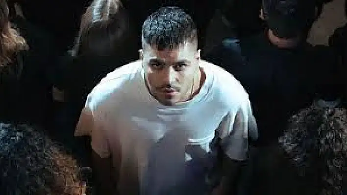 Emir Can İğrek kimdir