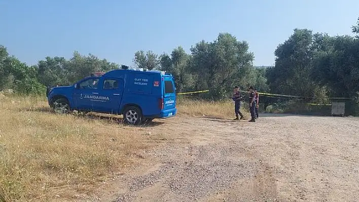 Eski karısını başından vurdu