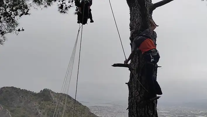 Fırtınadan etkilenen paraşütçüler dağlara savruldu