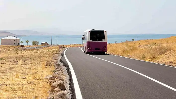 Gölbaşı'nda köy yolları asfaltlanıyor