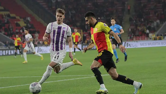 Göztepe'de Yunus Emre, performansıyla dikkat çekiyor