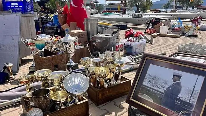 Göztepe’nin tesisi yıkıldı: Kupalar sokağa saçıldı!