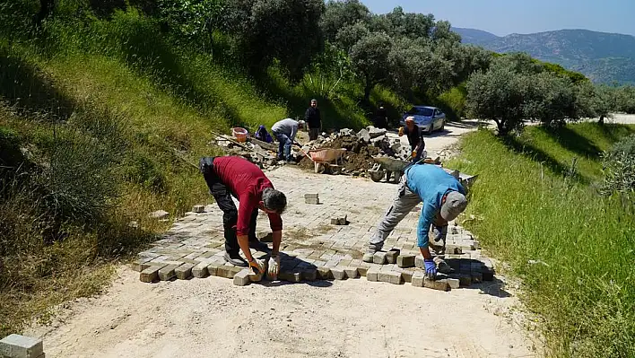 Halk ve Belediye el ele verdi, üreticiler imeceyle yollarına kavuştu
