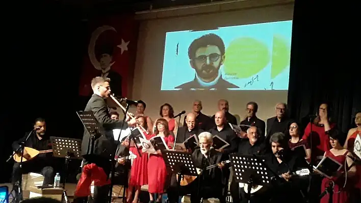 Hasret Gültekin, şarkılarıyla Seferihisar’da anıldı