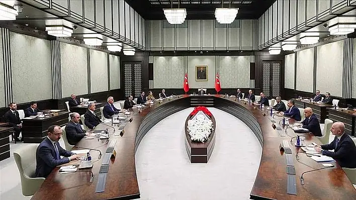 “Hepiniz aday olacaksınız” demişti Erdoğan, üç bakanı liste dışı bıraktı
