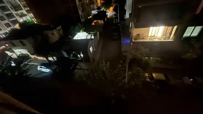 İNÖNÜ MAHALLESİ VATAN SOKAĞINDA SOKAK LAMBALARI ÜÇ GÜNDÜR YANMIYOR