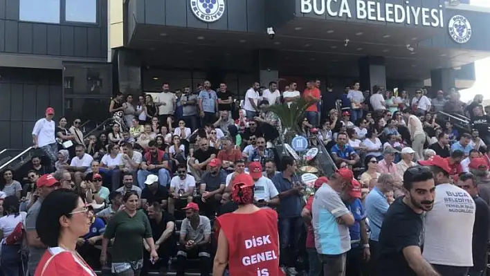 İşçiler iş bıraktı: Geçinemiyoruz