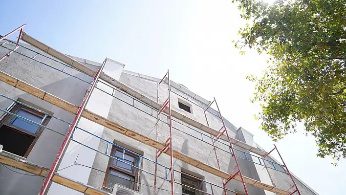 İSMET İNÖNÜ KÜLTÜR MERKEZİ BAŞTAN SONA YENİLENİYOR