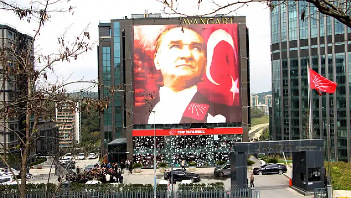 İstanbul Valiliğinden CHP binasına silahlı saldırı iddiasına açıklama geldi!