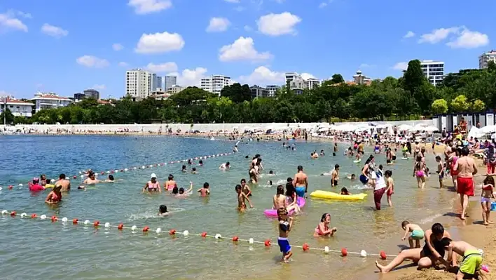 İstanbul’da belirli yerler harici denize girmek yasak