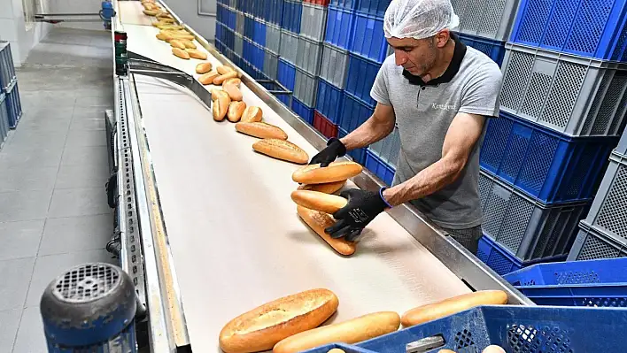 İzmir'de Ekmek Fiyatlarına Zam Yapılırken Halk Ekmek Fiyatları Sabit Kaldı