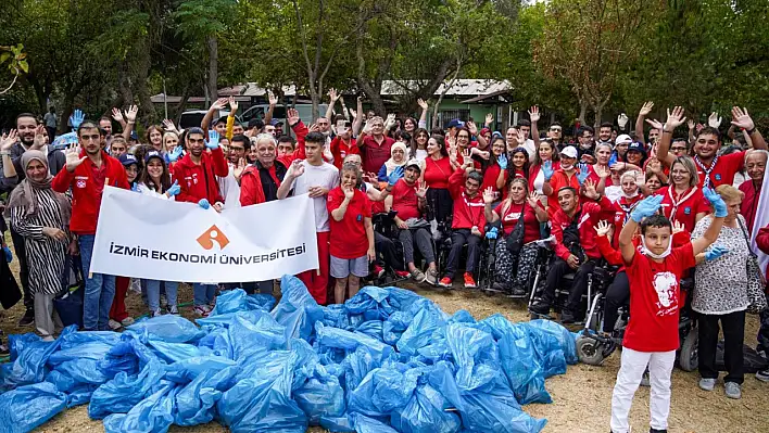 İzmir'de Kıyılar Dünya Rekoruna Hazırlandı