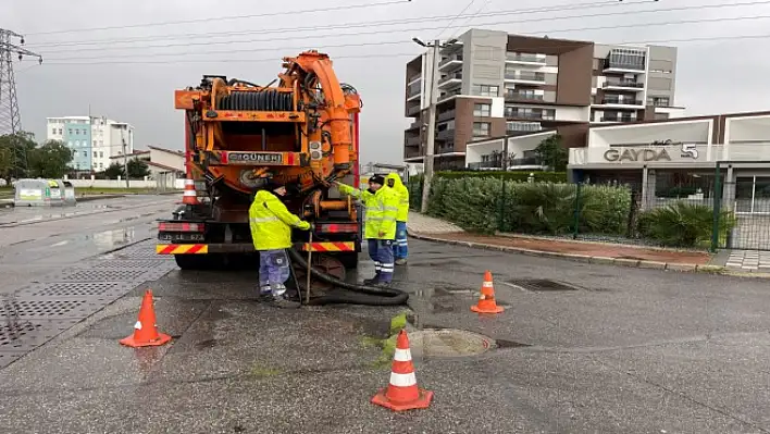 İzmir'de yağmur teyakkuzu