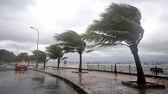İzmir'e Kuvvetli Rüzgar ve Fırtına Uyarısı
