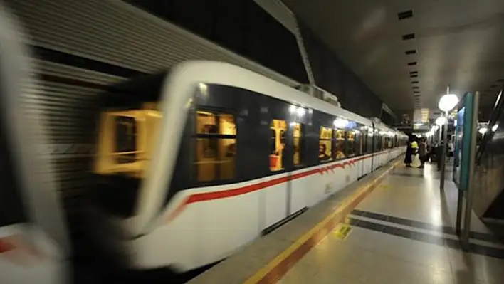 İzmir Metrosu 23 yaşında!