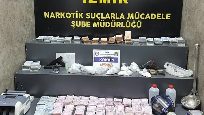 İzmir polisinden ‘Narkotik’ operasyonu