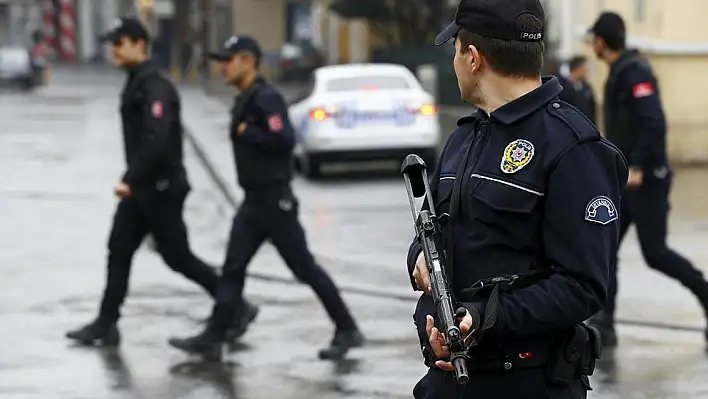 İzmir’de akaryakıt kaçakçılarına şok baskın!