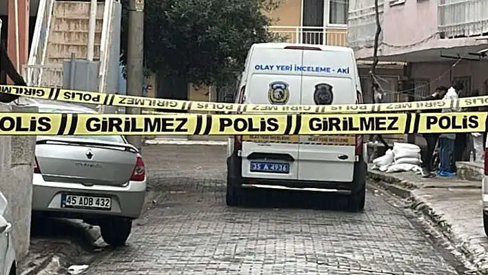 İzmir’de bir evde derin dondurucudan  4 ceset çıktı