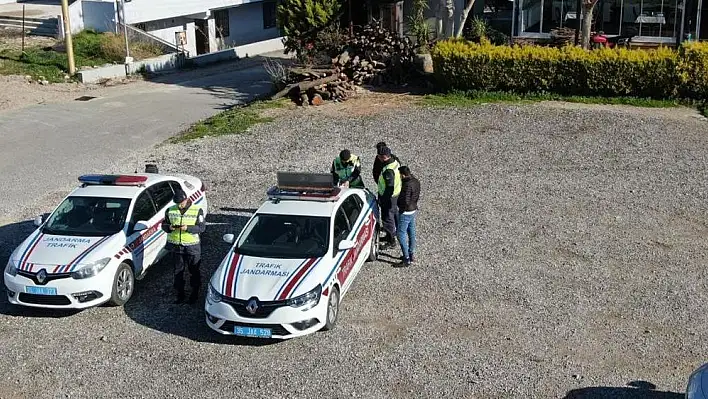 İzmir'de Jandarmadan trafik denetimi