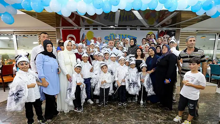 İzmir’de toplu sünnet şöleninde 70 çocuk sünnet oldu