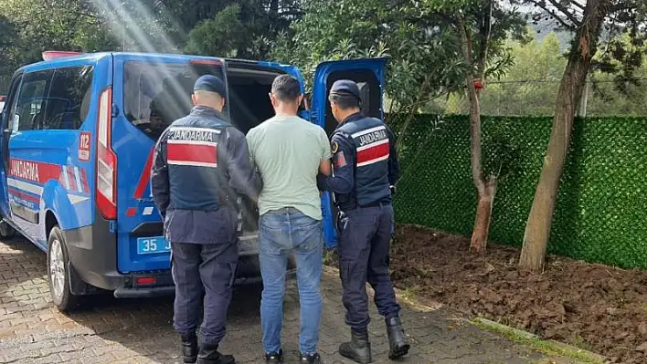 İzmir’in ilçelerinde operasyon: 13 kişi tutuklandı