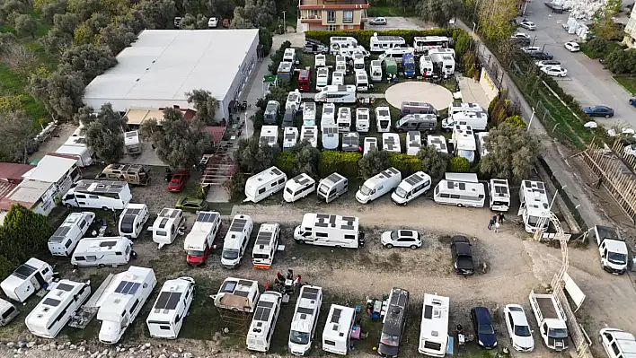 Karavan Tutkunları Tire'de Buluştu: Renkli ve Unutulmaz Bir Hafta Sonu