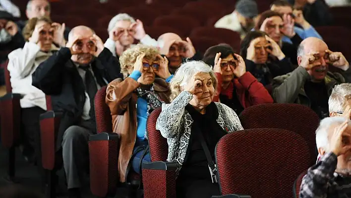Karşıyaka'da 'Parkinson Farkındalık Günü'