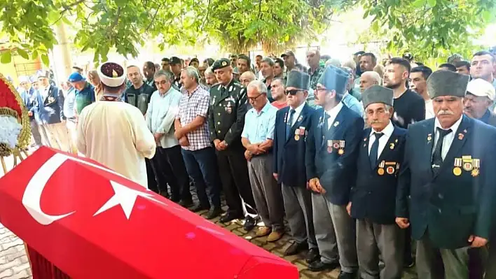 Kıbrıs Gazisi Hüseyin Suluçay'a Ödemiş'te Askeri Veda