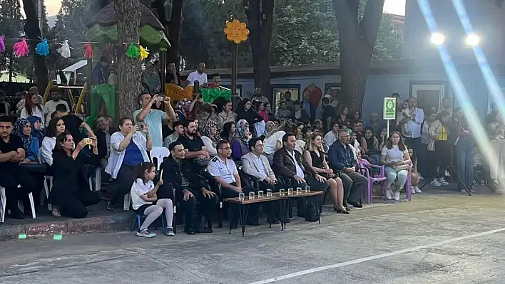 Kiraz Anaokulu'nda Mezuniyet Coşkusu