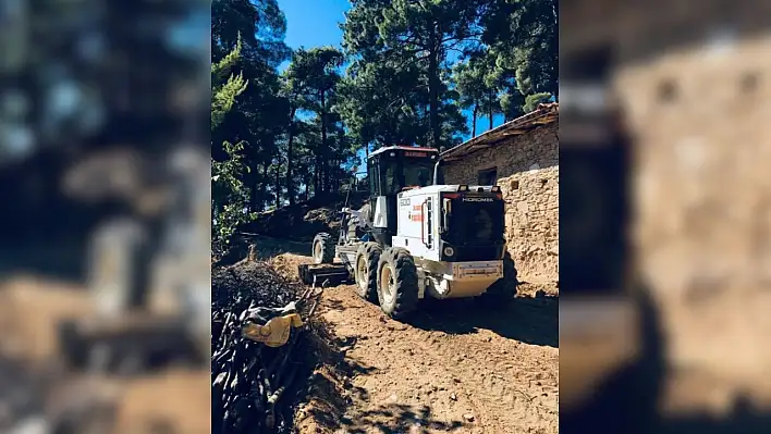 Kiraz Belediyesi'nden Altınoluk Mahallesi'ne Yol Düzenleme Çalışması