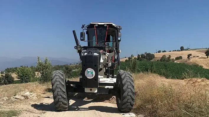 Kiraz Belediyesi'nden Taşlıyatak'a Yol Düzenleme Çalışması