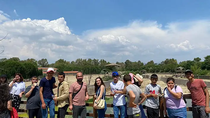 Kiraz Çok Programlı Anadolu Lisesi Özel Eğitim Öğrencileri Sasalı'da
