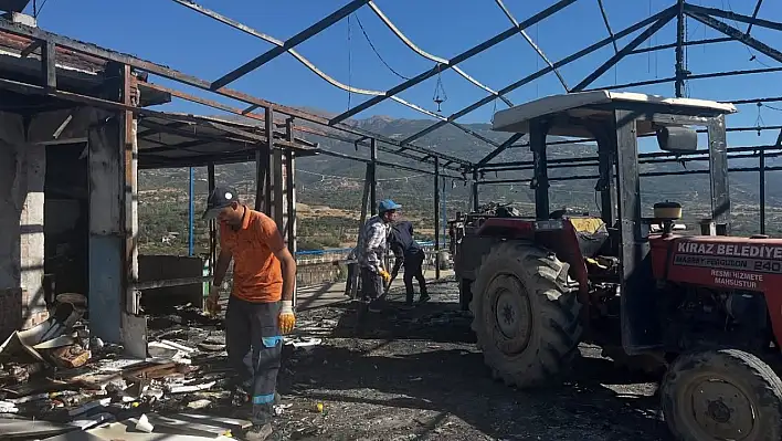 KİRAZ'DA ŞEHİT ÖZGÜR KÜÇÜK HİSAR TEPE SOSYAL TESİSİNDE YANGIN SONRASI YENİDEN HİZMETE HAZIRLANIYOR