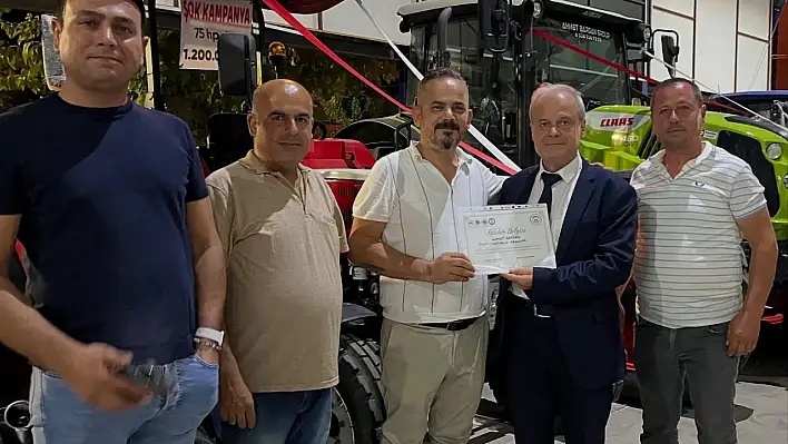 Kiraz Fuarında Katılımcılara Teşekkür Belgeleri Takdim Edildi